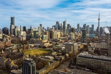 An aerial shot of downtown Toronto with UUֱ's St. George campus in the centre